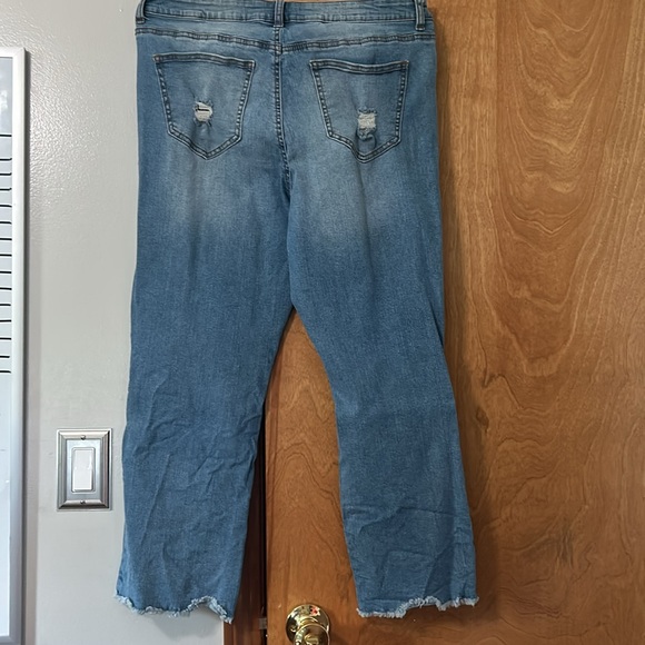 No Boundaries Junior size 17 jeans - Picture 2 of 2